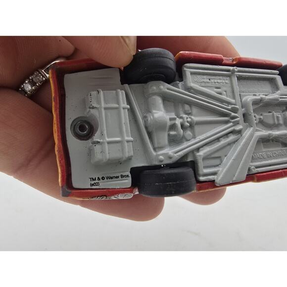 LOONEY TUNES REMATCH EVENT CAR 2002 1/64 ACTION DIECAST CAR 13,464 - Picture 4 of 7